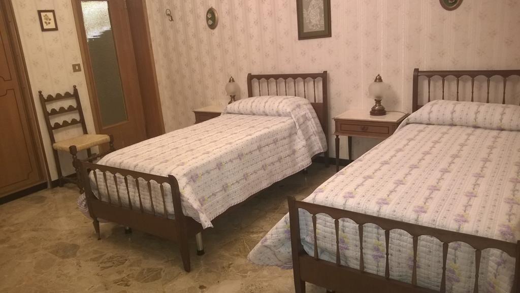 Casa Giordano Bed and Breakfast Mombello Monferrato Eksteriør billede