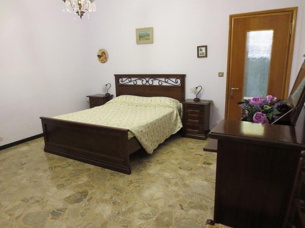 Casa Giordano Bed and Breakfast Mombello Monferrato Værelse billede